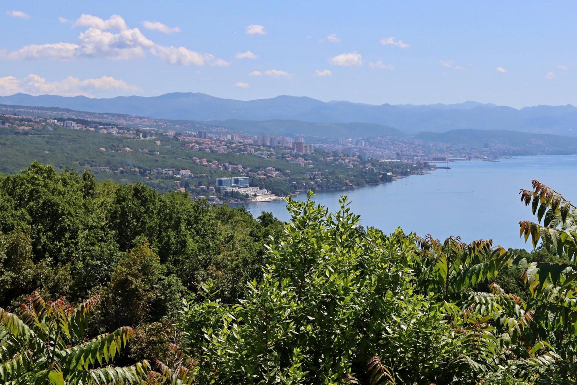 Apartments With A Parking Space Opatija - Pobri, Opatija - 7813 Matulji Exteriör bild